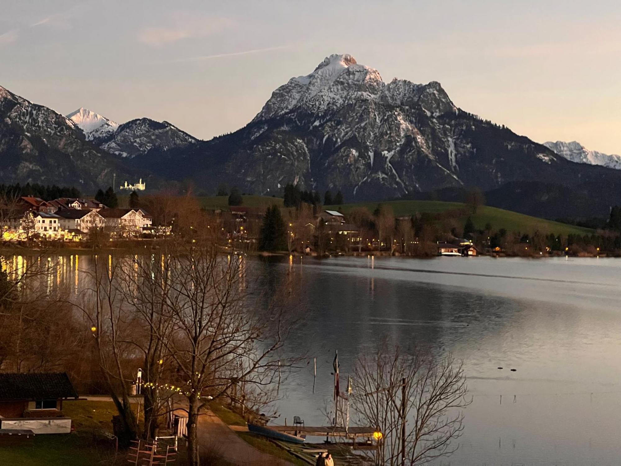 Hotel Fischer Am See Fussen Bagian luar foto